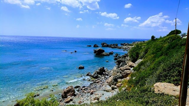 Παραλία Τριόπετρα